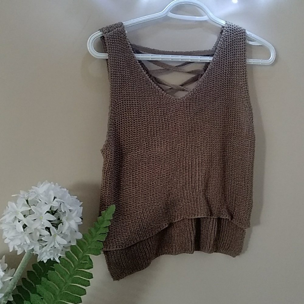 Knitted crop top